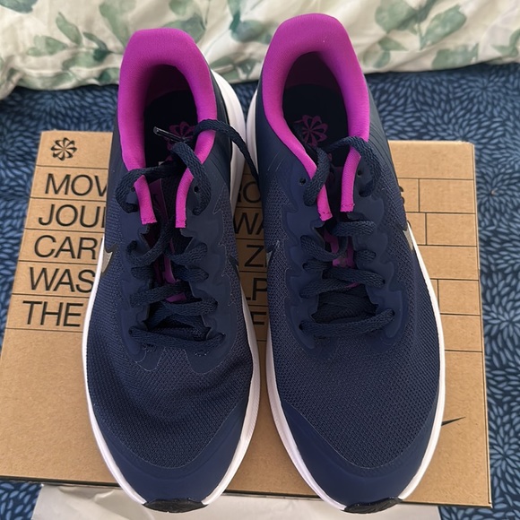 Brand new Nike star runners - Picture 4 of 4